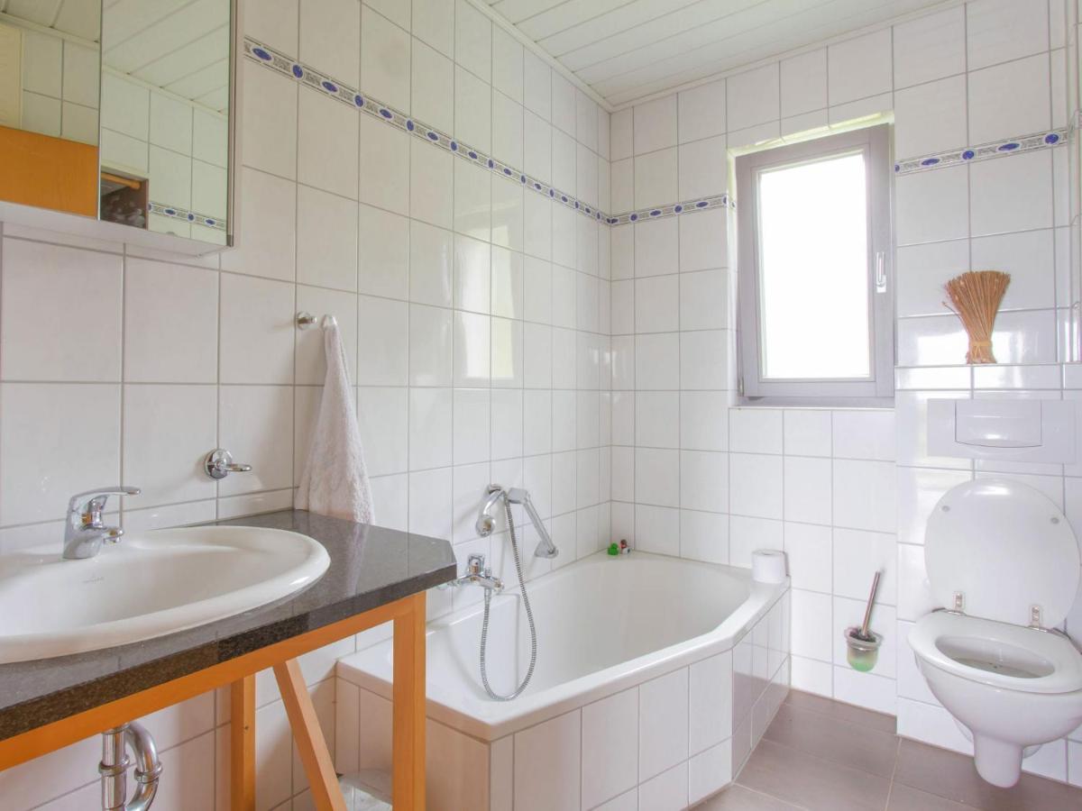 Villa Luxurious Farmhouse Near The Ski Area Hellenthal Exterior foto